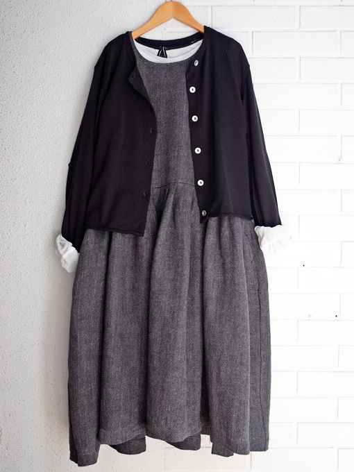 le vestiaire de jeanne VDJ Uniform Flared dress, sleeveless, round 