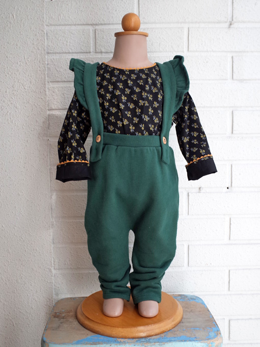 エミールエイダ emile et ida ベビー フリルスウェットサロペット 