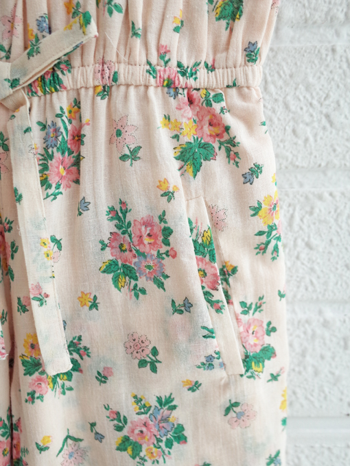emile et ida Pink Spring smocked jumpsuit ガールズ フラワー