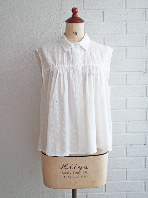 アイレット刺繍ノースリーブブラウス Bellerose woman ベルローズ