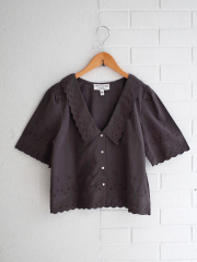 エミールエイダ emile et ida 半袖デニム刺繍ブラウス（エミール