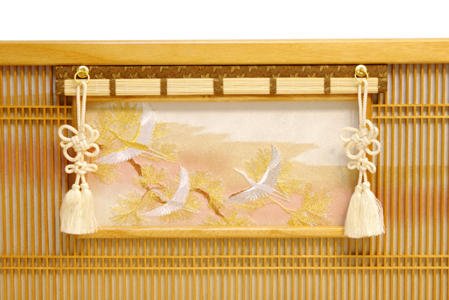 １点物　ワンランク上の正絹　汕頭刺繍　お雛様　吉徳大光　　平飾り 1点物 ワンランク上の正絹 汕頭刺繍 お雛様 吉徳大光 平飾り