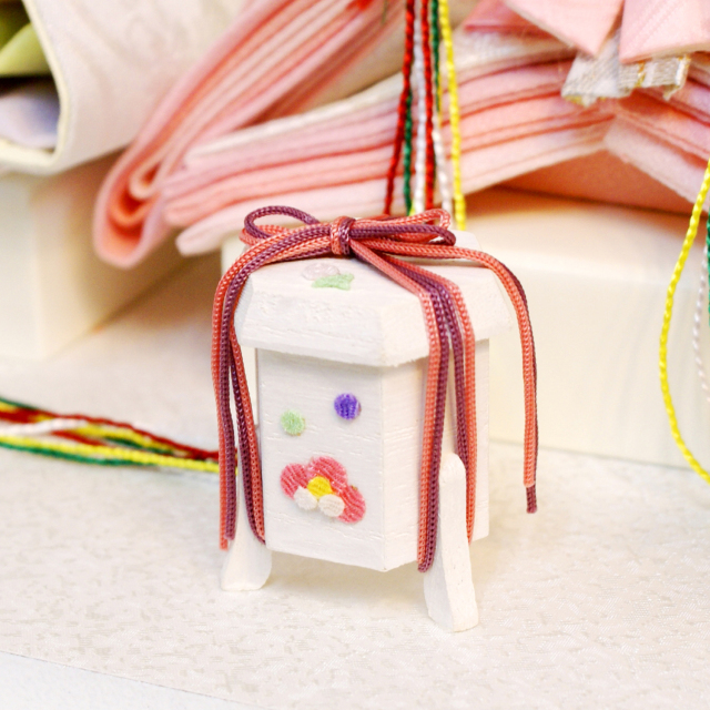 吉徳大光　親王飾　雛人形セット ガラスケース付き 雛人形,吉徳大光,ケース飾り,322-225,三人官女,五人,ひな人形