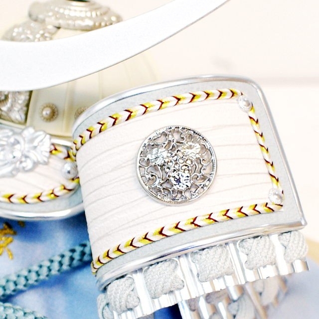 伊達政宗　東京久月　五月人形　家紋付き兜飾りガラスケース入 伊達政宗 東京久月 五月人形 家紋付き兜飾りガラスケース入 名入れ木札