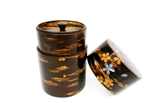 秋田の伝統工芸品,樺細工,キャニスター,茶筒,コーヒー入れ。桜皮細工 