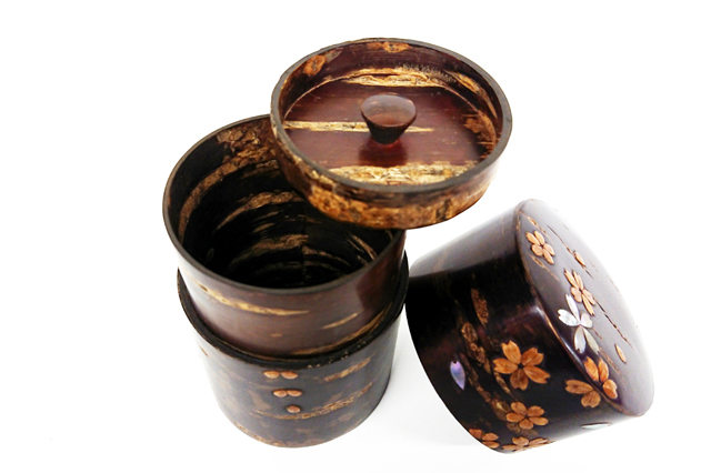 秋田の伝統工芸品,樺細工,キャニスター,茶筒,コーヒー入れ。桜皮