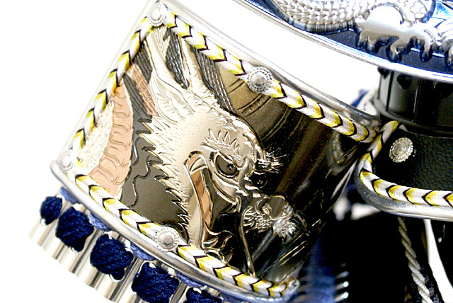 伊達政宗東京久月五月人形家紋付き兜飾りオルゴール付きガラスケース入