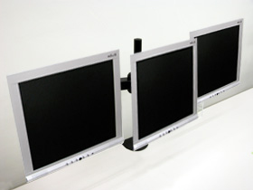 モニターアーム