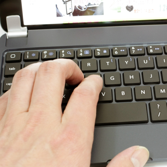 iPadmini用カバースタンドBluetoothキーボードブルー