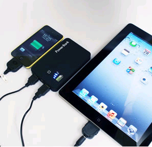 2台同時充電可能なモバイルバッテリー