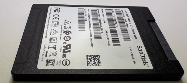 大阪日本橋 中古SSD Sandisk X400 2.5インチ128GB SATA SD8TB8U-128G