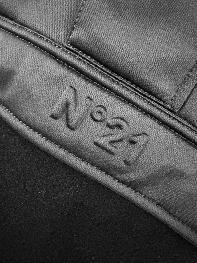 ヌメロ ヴェントゥーノ N°21 フリース ナイロン ハーフジップ