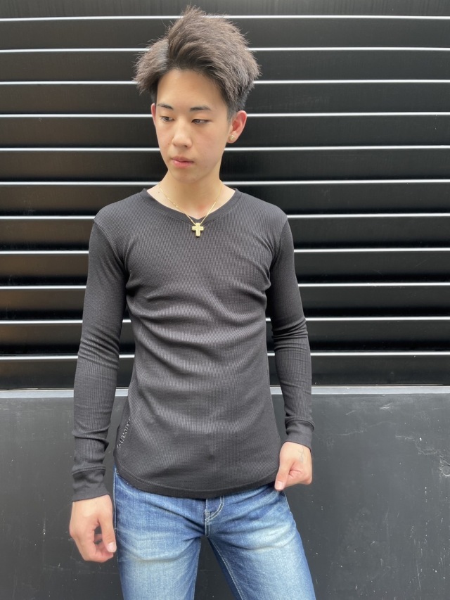   Jeans ロゴ ワッフル 長袖 Tシャツ 関税送料込 Calvin Klein Jeans】ロゴパッチ ワッフル長袖Tシャツ(送料込