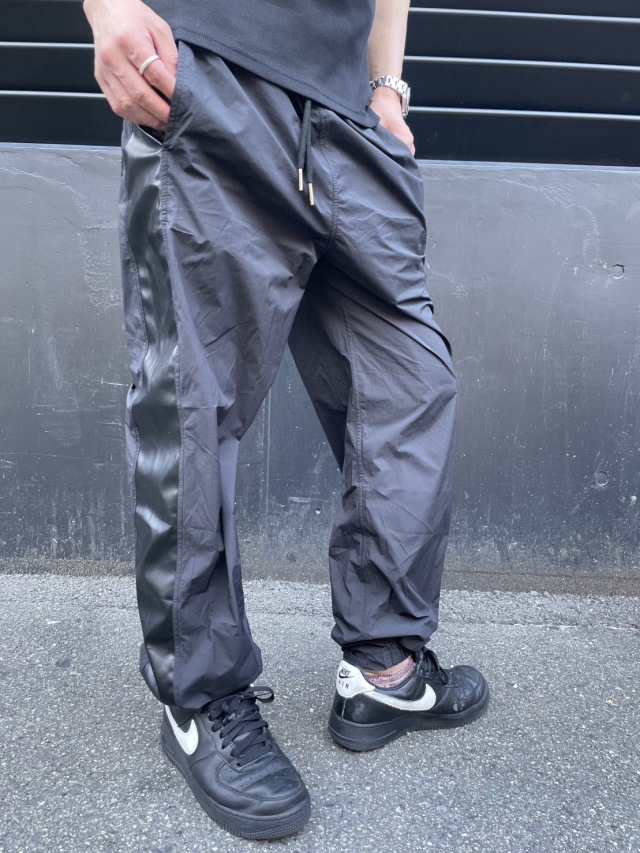 cook jeans クックジーンズ カーゴパンツ スタッズ カーキ フレア 2 cook jeans クックジーンズ カーゴパンツ スタッズ カーキ フレア 2