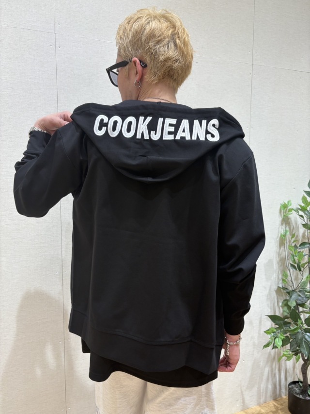 COOKJEANS クックジーンズ COOK 刺繍入り ZIP フードパーカー