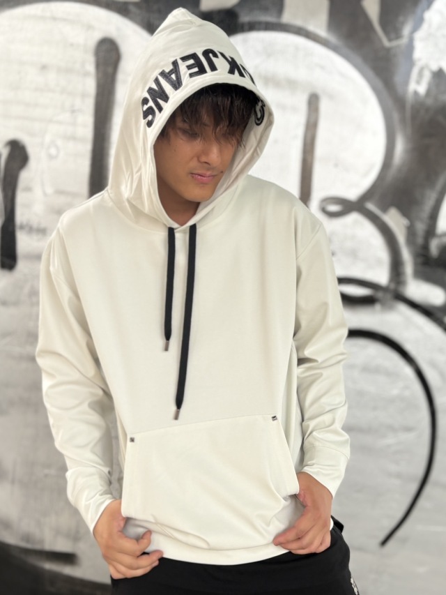 COOKJEANS クックジーンズ COOK 刺繍入りフードパーカー(unisex