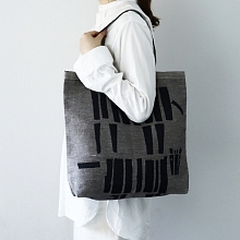 ラプアンカンクリのトートバッグ