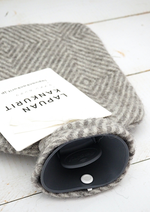 ラプアンカンクリ　湯たんぽ　MARIA 白　wool Lapuan Kankurit(ラプアンカンクリ) 湯たんぽ MARIA | Shinc lab
