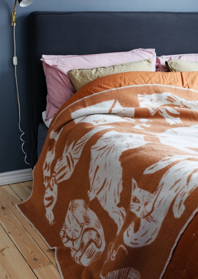 ラプアンカンクリ｜ウールブランケット KISSANPAIVAT 猫の日｜cognac-white