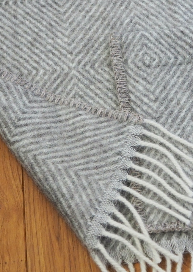 ラプアンカンクリ/ポケットショール/MARIA/グレーホワイト