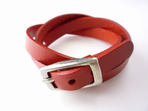 ☆ドコモ絵文字対応☆３連レザーブレス♪