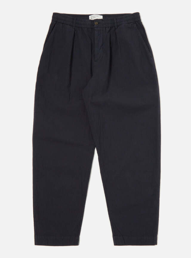 ユニバーサルワークス Pleated Track Pant In Navy Seersucker II