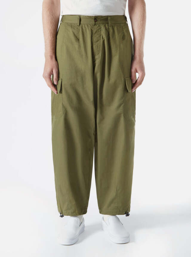 ユニバーサルワークス Universal Works Loose Cargo Pant In Olive Fine Twill