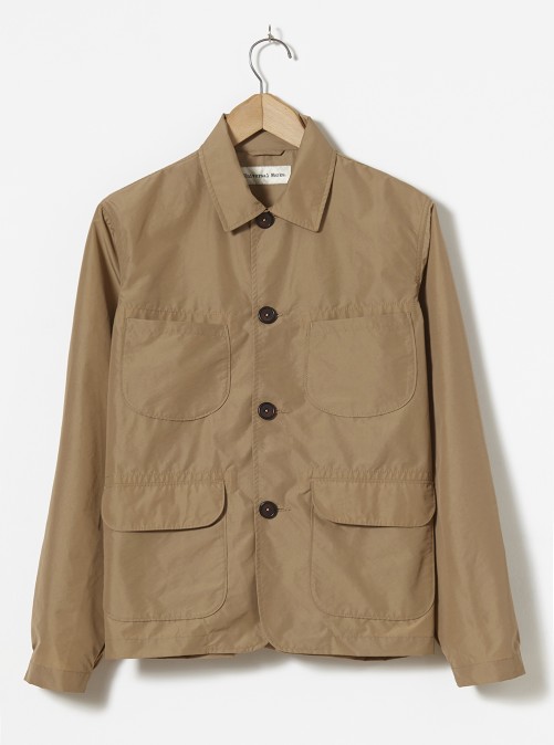 ユニバーサルワークス レイバージャケット Universal Works Labour Jacket In Camel Idra Nylon