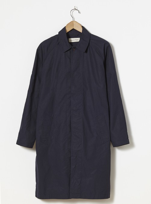 ユニバーサルワークス レインマック コート ネイビー Universal Works Rainmac In Navy Cotton