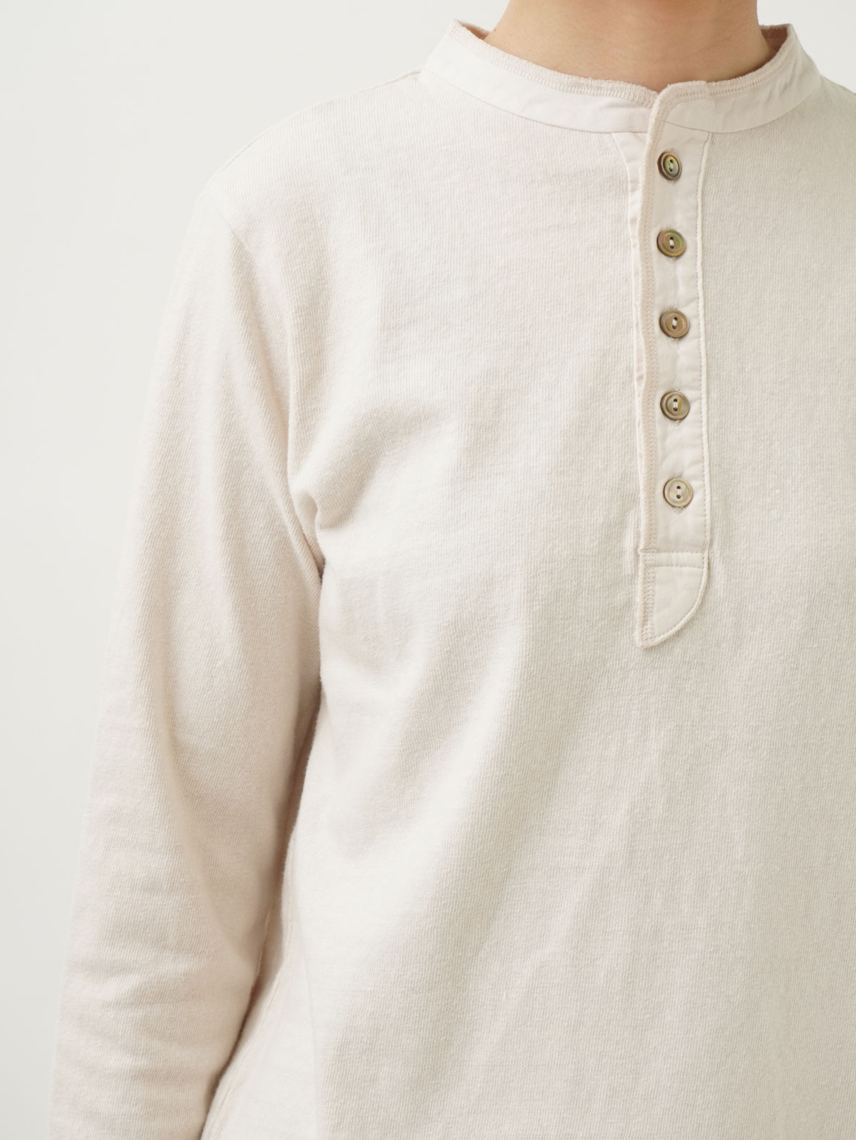 pal'las palace コットンヘンリーネックカットソー パラスパレス pal'las palace コットンヘンリーネックカットソー パラスパレス pal