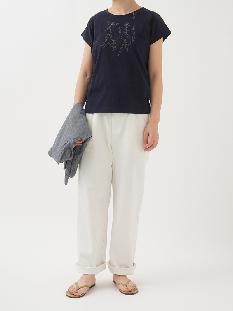 今季美品パラスパレス　ナチュラルソフト天竺草橘柄プリントＴシャツサイズ2ネイビー 今季美品パラスパレス ナチュラルソフト天竺草橘柄プリントT
