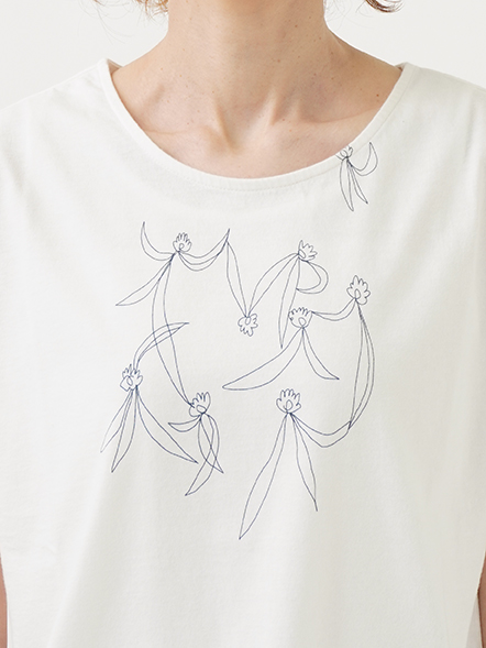 30／－ナチュラルソフト天竺 草橘柄プリントTシャツ
