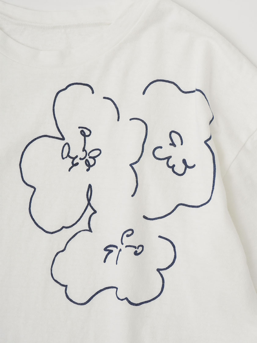 19／－ラフィ天竺 月見草柄プリントTシャツ
