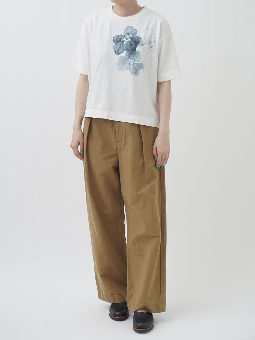 19／－ラフィ天竺 月見草柄プリントTシャツ