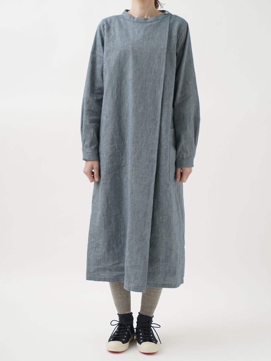 リネンコットンシャンブレー 帯襟片タックワンピース