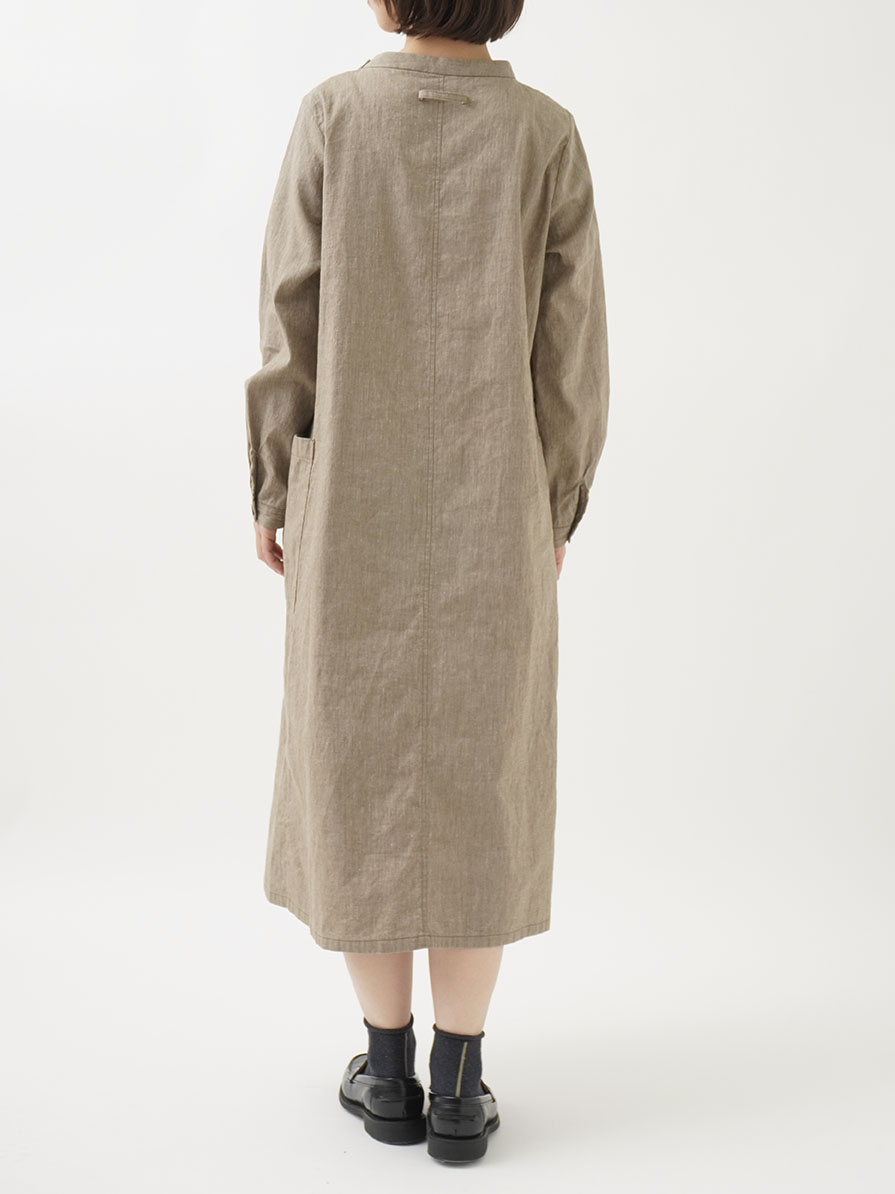 パラスパレス　リネンシャンブレーワンピース リネンコットンシャンブレー 帯襟片タックワンピース