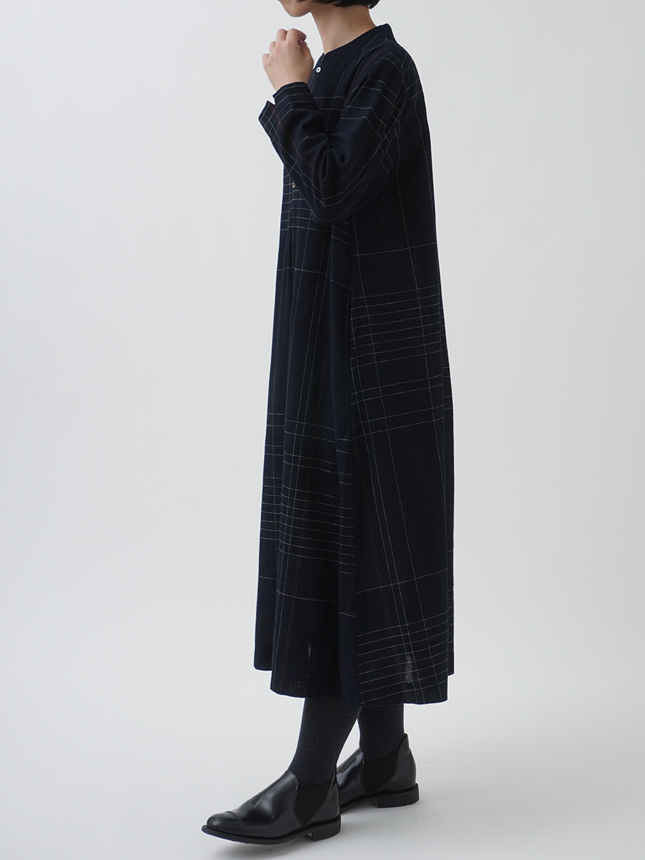 エンポリオアルマーニ　ワンピース　シルク　レーヨン　ベロア　ベルベット　フリル EMPORIO ARMANI(エンポリオアルマーニ) シルクドレス (EMPORIO