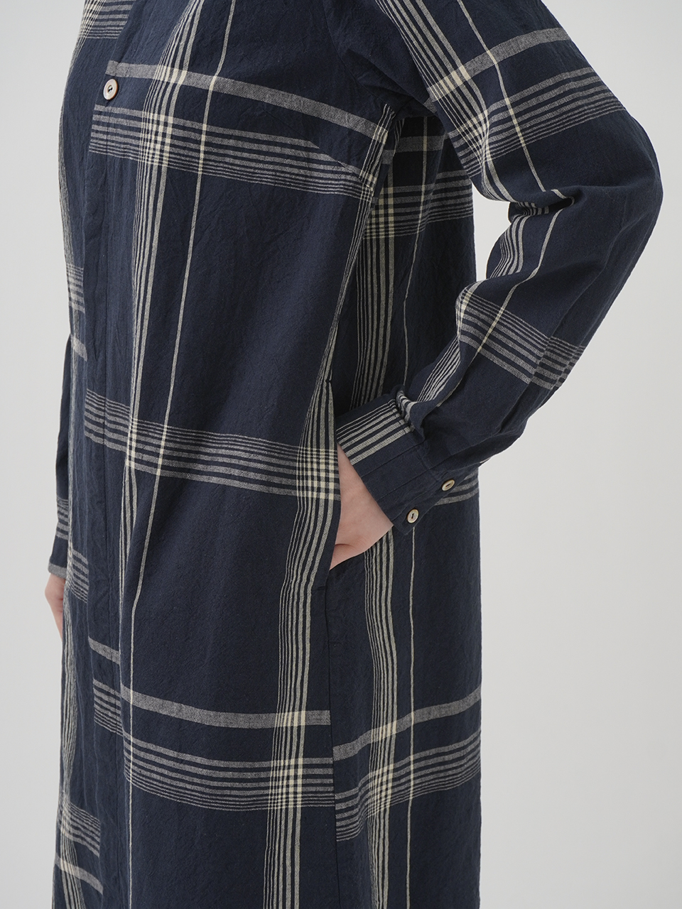 16／1綿麻春格子'26 ボトル襟ワンピース