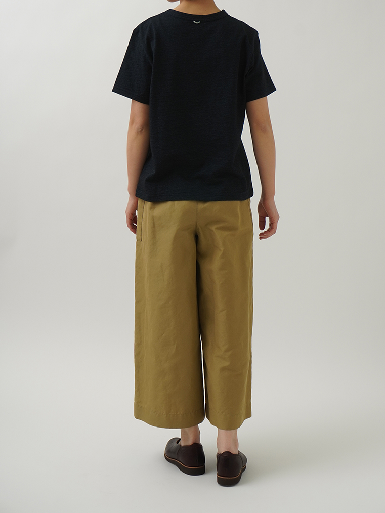 とんみ 100／2コットンラミーツイルタックパンツ