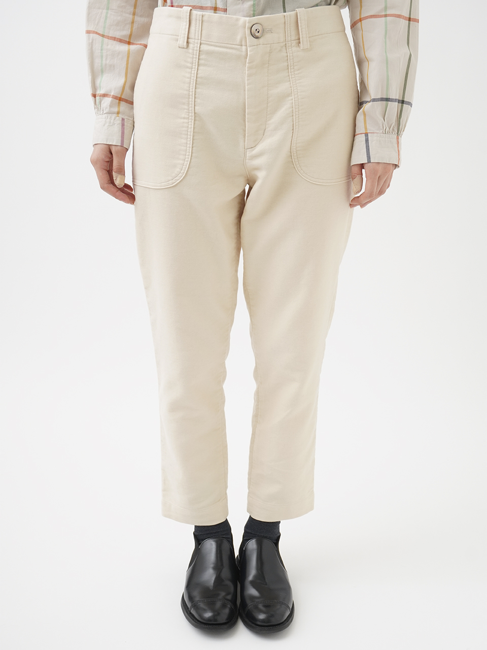 しなやかスエード ラウンドポケットパンツ