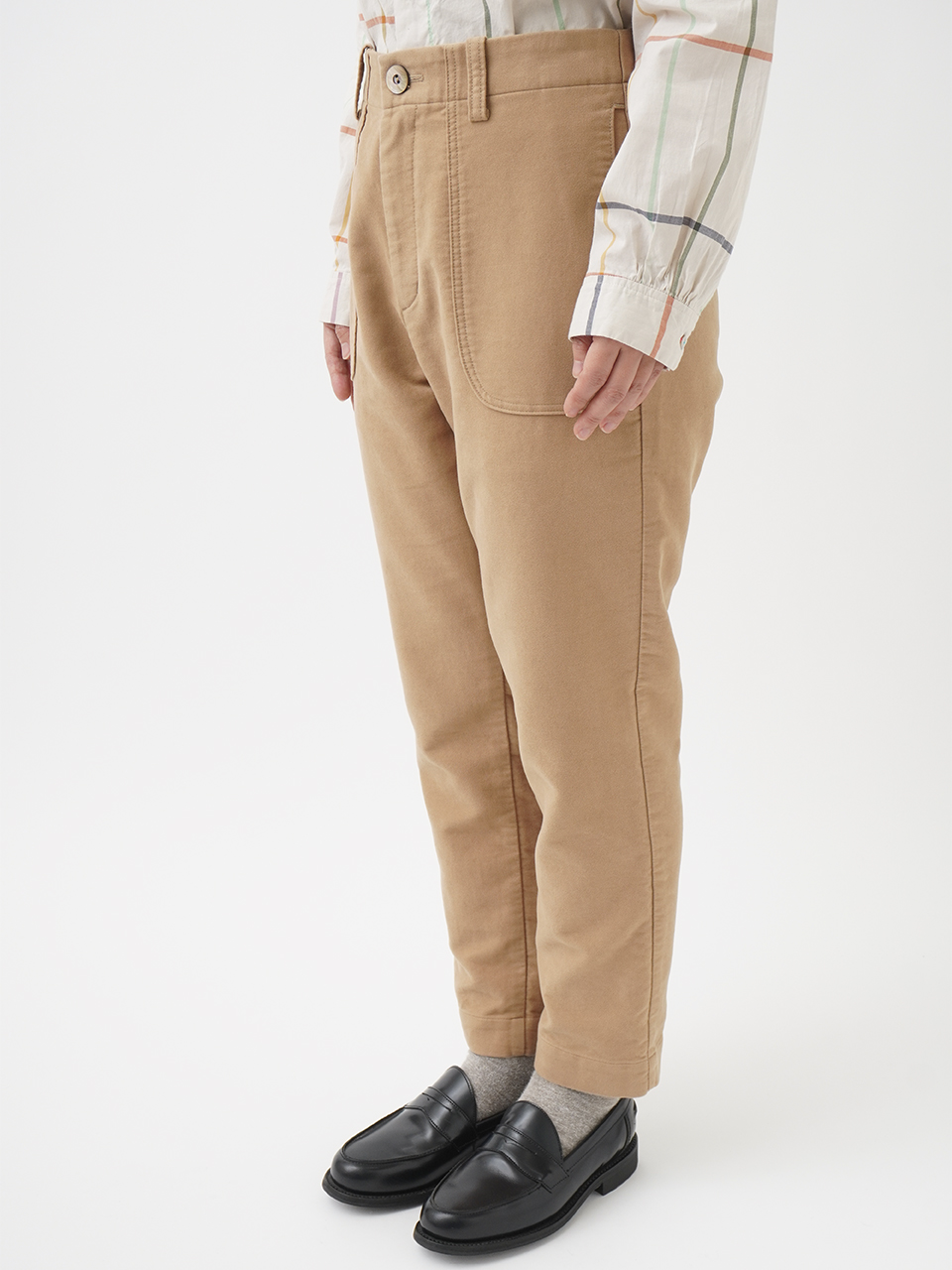 しなやかスエード ラウンドポケットパンツ