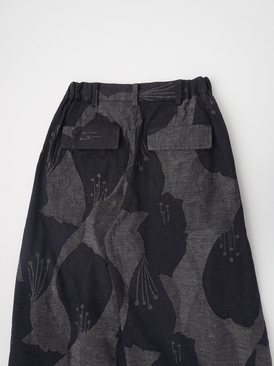 19／－ラフィウール×16／－ラフィケイトウ柄JQ タックパンツ