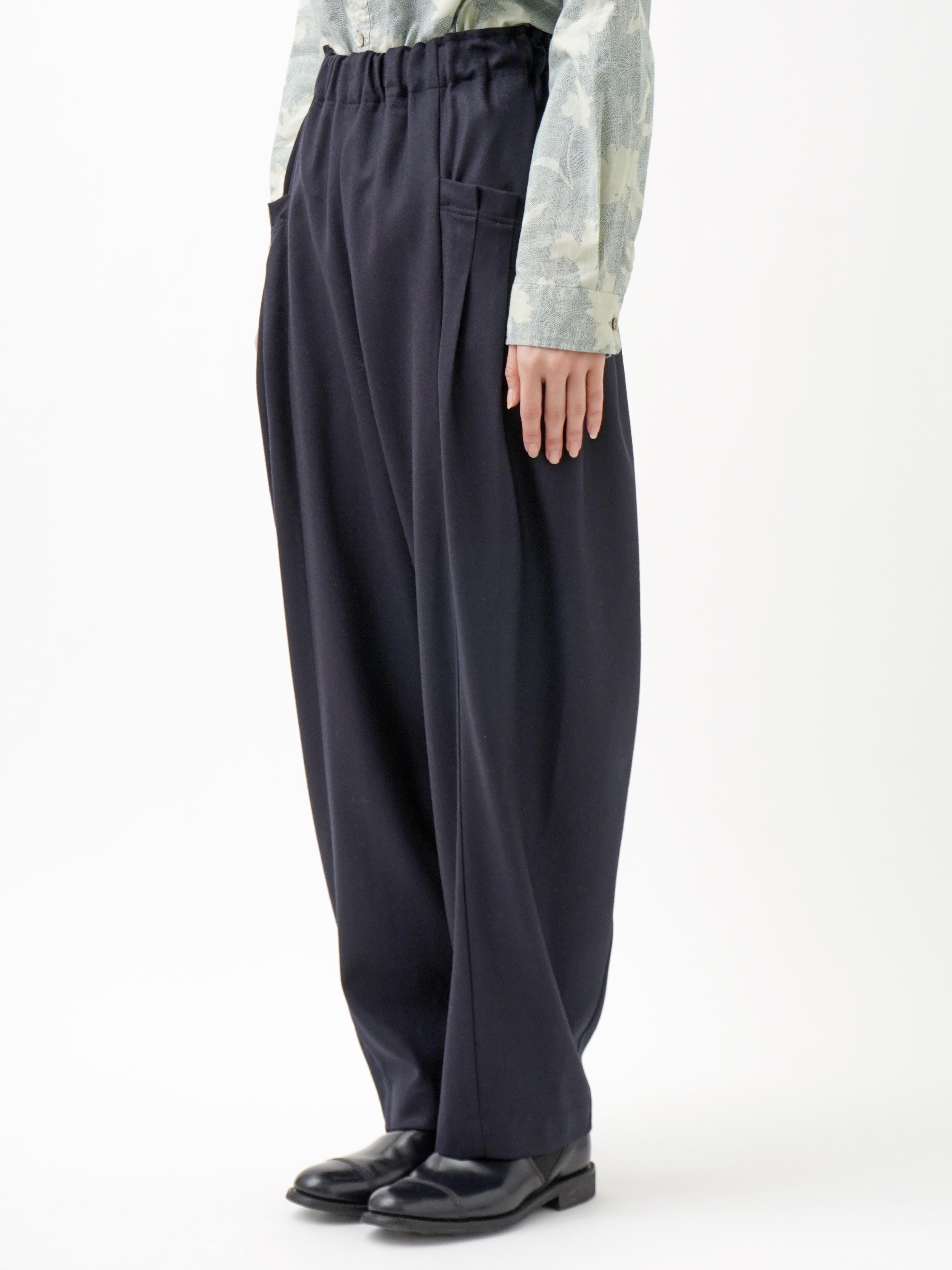 2／60ハイカウントフラノ タックポケットテーパードパンツ