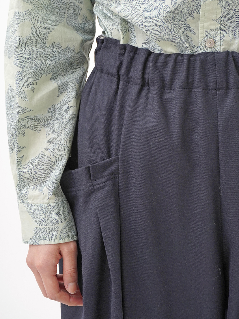 2／60ハイカウントフラノ タックポケットテーパードパンツ