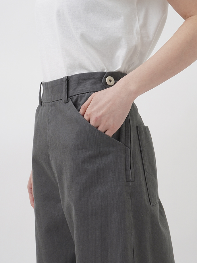 フレンチドリル ワイドカーブパンツ