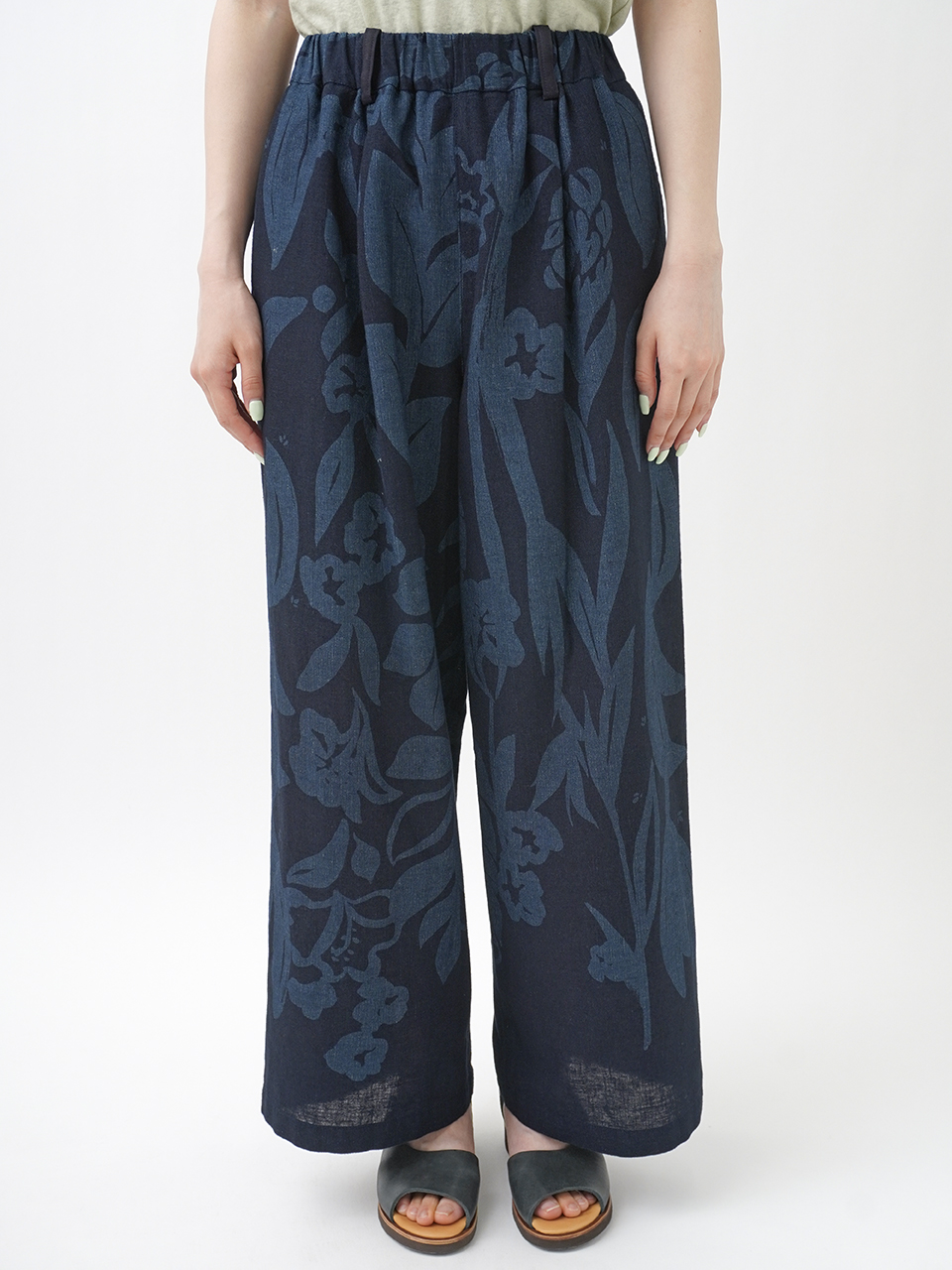 新品タグ付き✨16/ーインディゴ平織りバルーンギャザ ーパンツ 16／－インディゴガーゼみなみ風柄 ワイドストレートパンツ