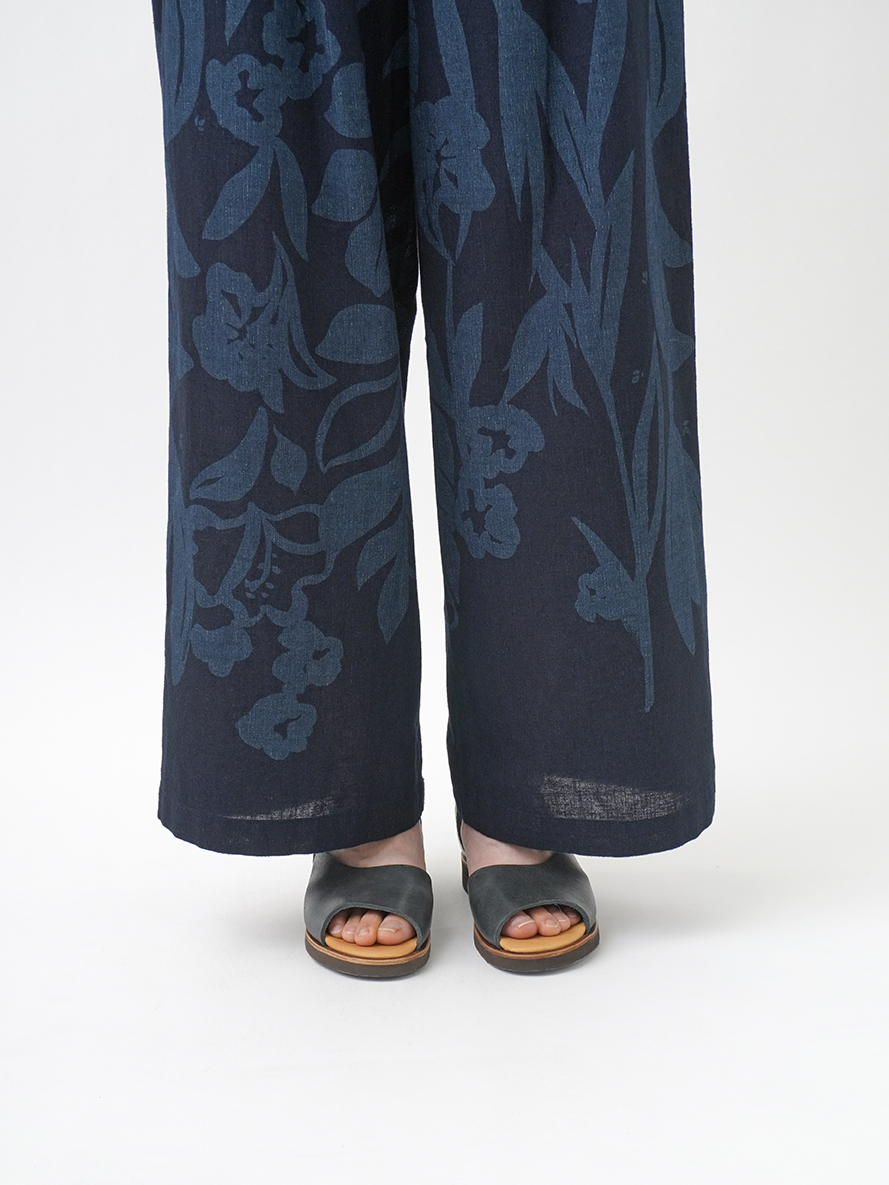 新品タグ付き✨16/ーインディゴ平織りバルーンギャザ ーパンツ 16／－インディゴガーゼみなみ風柄 ワイドストレートパンツ