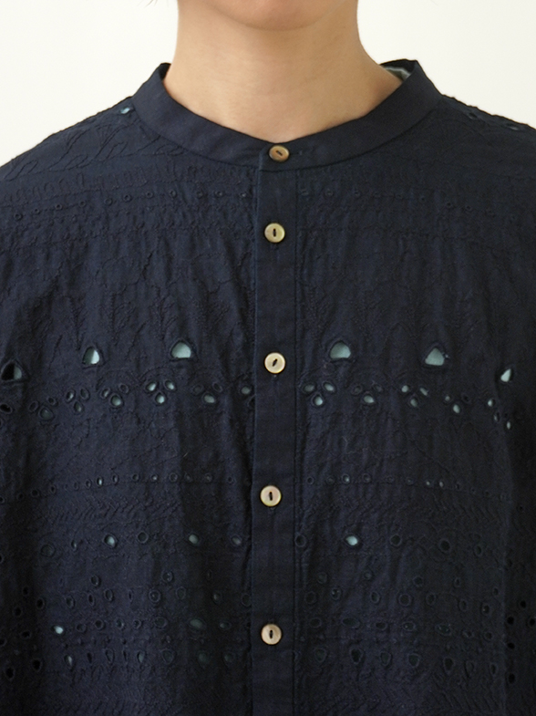 現行品 パラスパレス インディゴガーゼわた柄刺繍ウィング襟ショート袖シャツ 0 38．5／－インディゴガーゼ月宵柄刺繍 帯襟8分袖シャツ