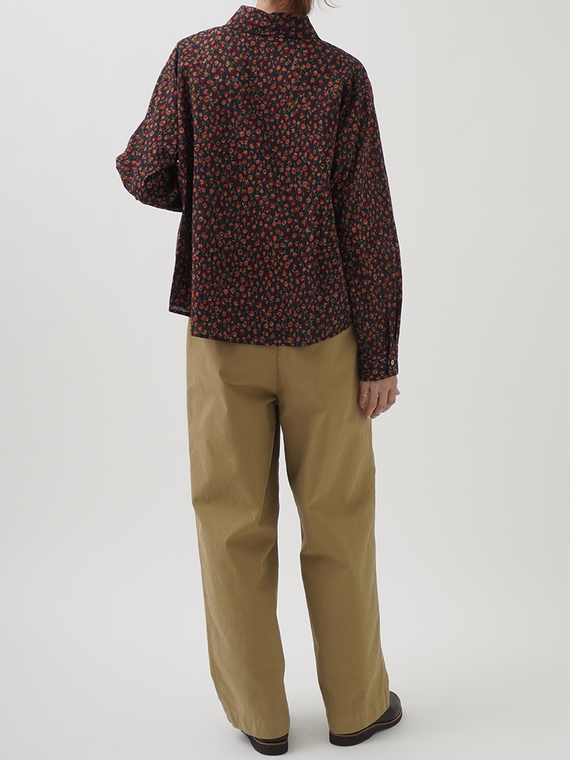 60／－ローン群菊柄 フラップ襟シャツ