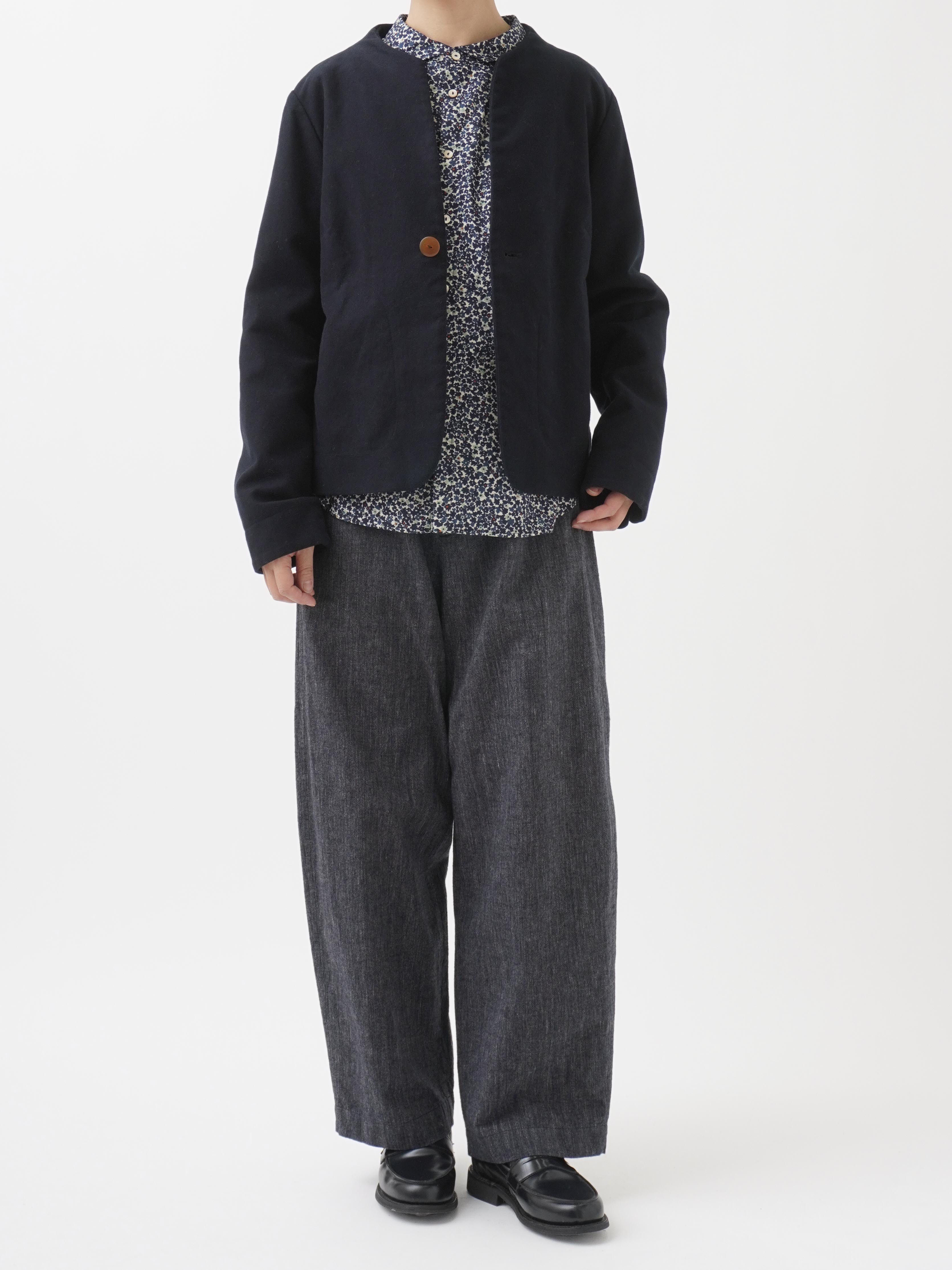 60／－ローン早梅柄 ギャザーシャツ